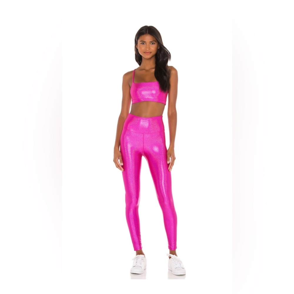 REVOLVE X Revolve Hologram Shine Legging in Neon Pink
